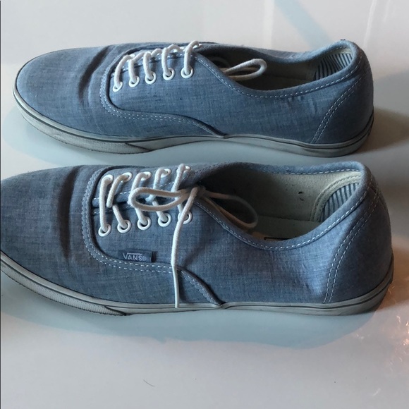 Vans - Picture 2 of 6